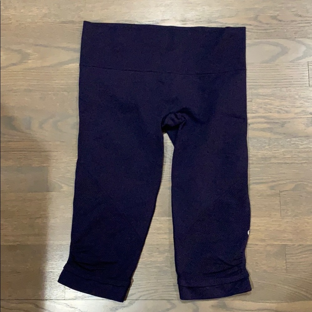 Lululemon crop leggings, blue